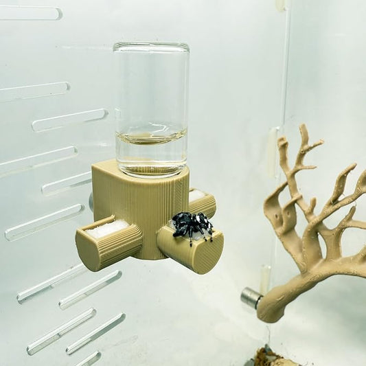 Jumping Spider Water Dispenser, Magnetic Hanging Feeder,Suitable for Jumping Spiders,Tarantulas, Praying Mantises,Arboreal Animals, and Other Small Animal Enclosure Accessories (Wood Color, 5ML)