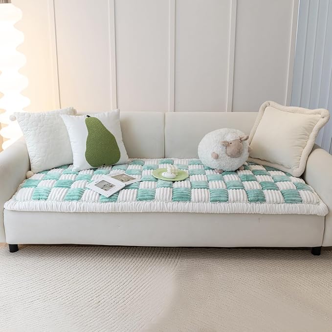 Dog Couch Cover Protector, Quilted Washable Non-Slip Sofa Mat for Pets | Cotton fabric, quilted checkerboard, PP cotton filling, non-slip backing, machine washable, for sofa, window seat and floor