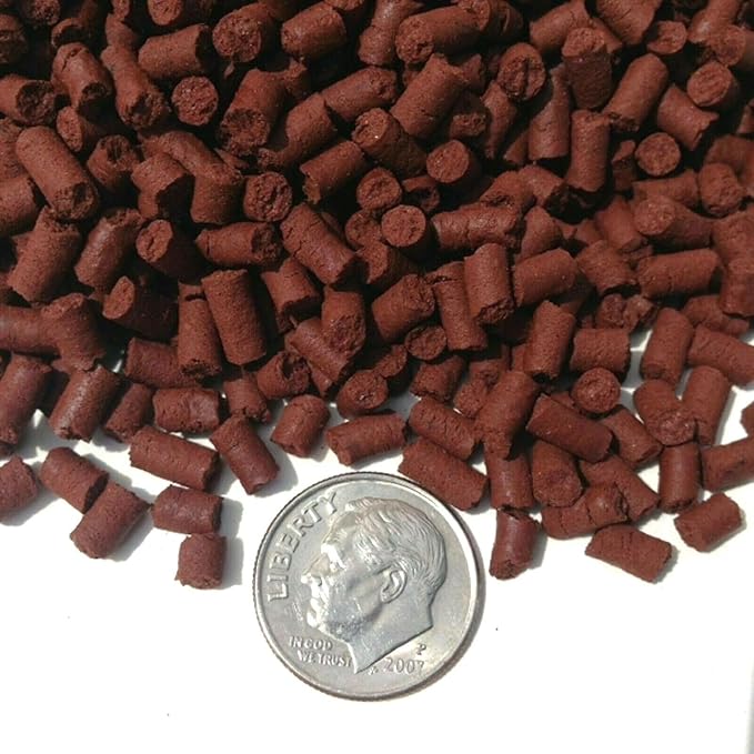 Aquatic Foods Inc. Beef Heart Sinking Bits, APX 1/8" x 5/16" Beef Heart Bits Perfect for Small Discus, Small & Medium Cichlids, All Tropical Fish - 11 oz Small Jar