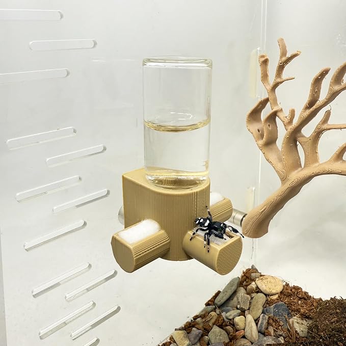 Jumping Spider Water Dispenser, Magnetic Hanging Feeder,Suitable for Jumping Spiders,Tarantulas, Praying Mantises,Arboreal Animals, and Other Small Animal Enclosure Accessories (Wood Color, 10ML)