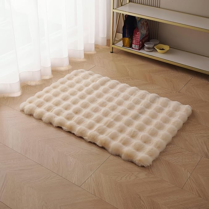 SHENGOCASE Pet Cushion Pad, 15.7 x 23.6 inches, 2-Pack, Faux Fur Dog Cat Kneading Pillow, Washable Crate Mat, Beige
