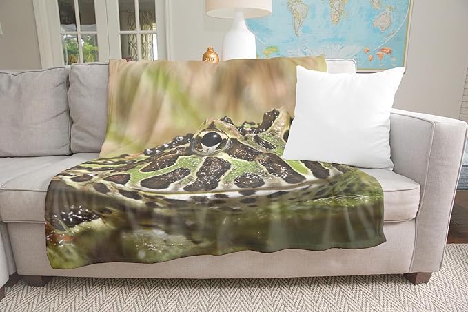 3dRose Pacman Frog, South American Horned Frog - NA02 AJE0359 - Adam Jones Silktouch Minky Blanket