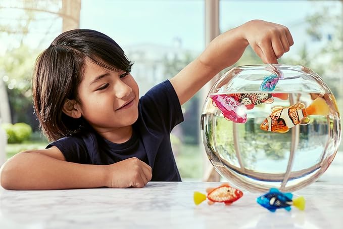Robo Alive Robo Fish Robotic Swimming Fish (Blue + Red) by ZURU Water Activated, Changes Color, Comes with Batteries, Amazon Exclusive (2 Pack) Series 3