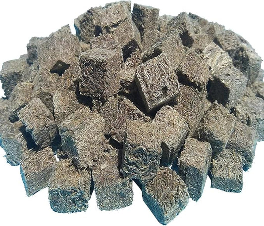 Aquatic Foods Inc. Freeze Dried California Blackworms for Discus, Cichlids, All Community Tropical Fish. Farmed and Freeze Dried in California USA! NOT Imported from Mexico…50 Grams